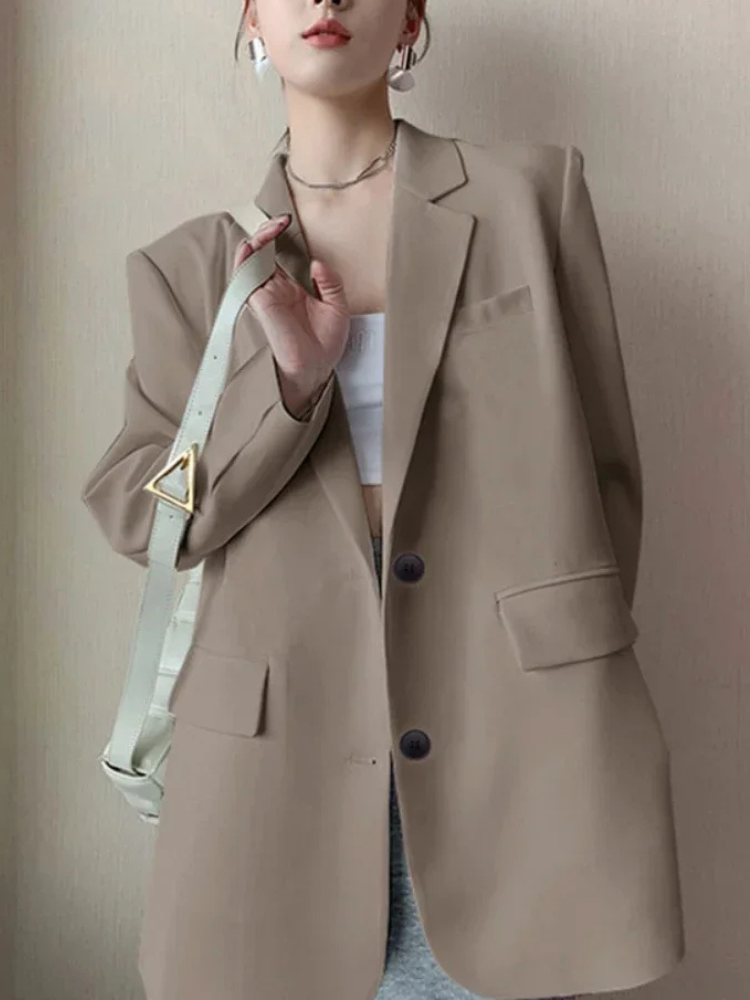 Isabella – Getailleerde Lange Blazer voor Dames met Enkelsluiting
