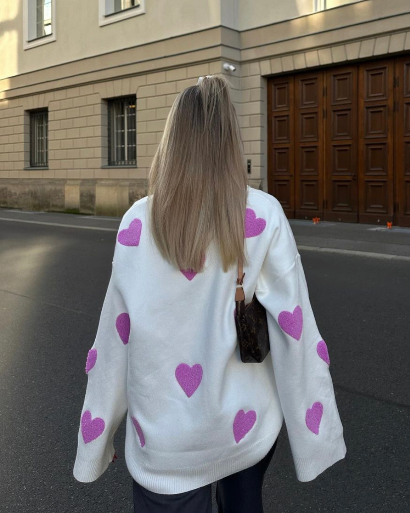 AlessiaSoffio™ Oversized Dames trui met hartjes
