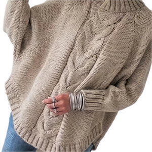 Chiara – Gebreide Damestrui met Vleermuismouwen en Gebogen Zoom