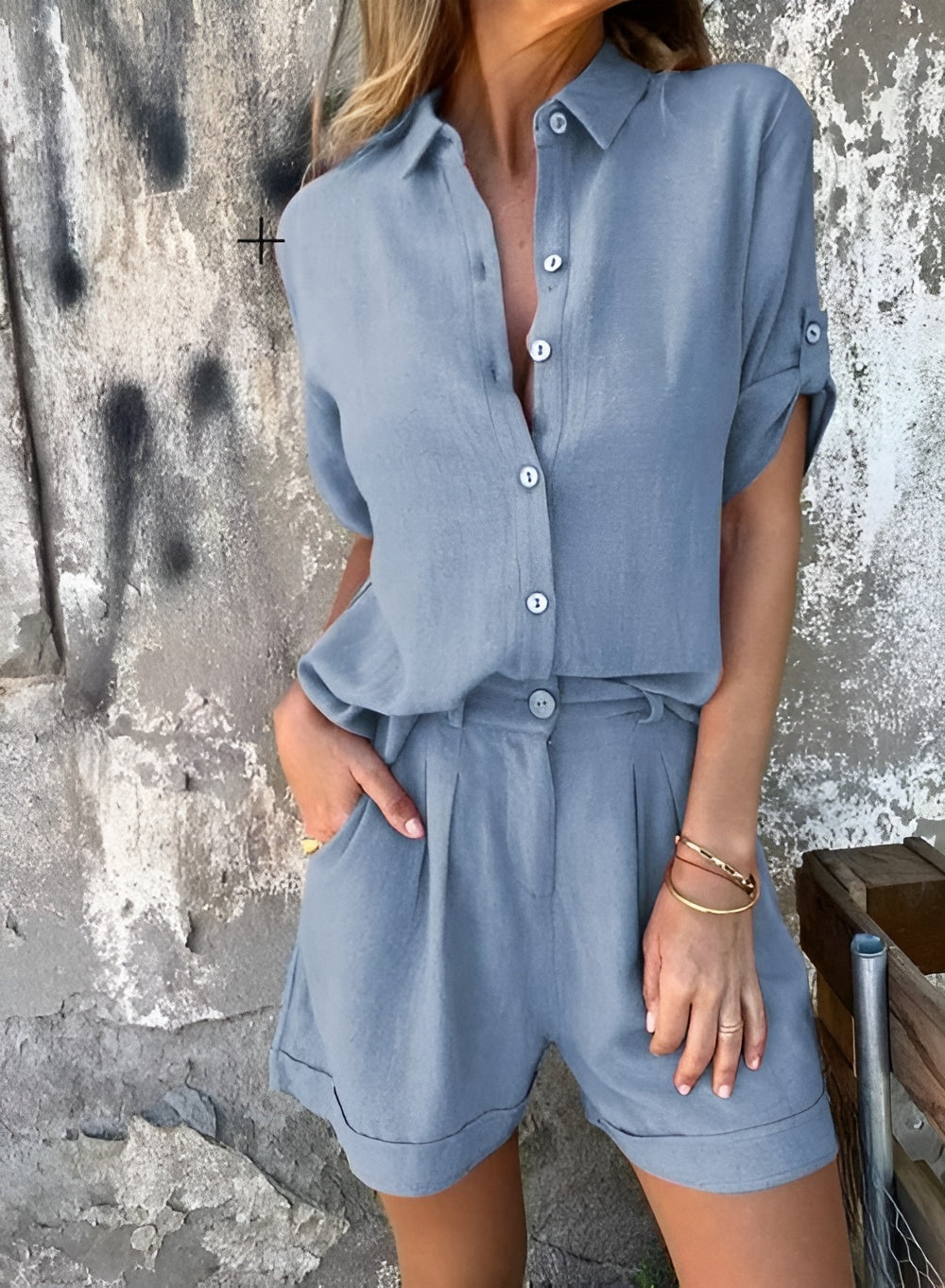 Isabella – Let Damesæt med Bluse og Shorts