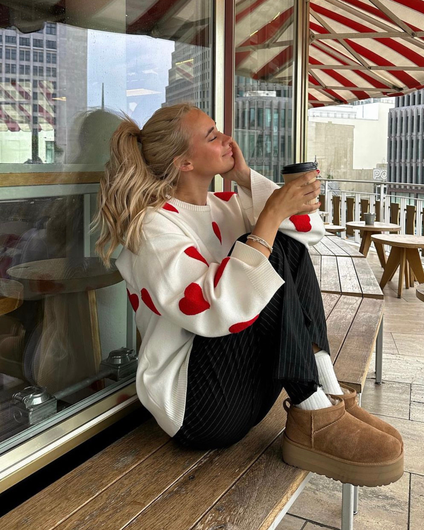 AlessiaSoffio™ Oversized Dames trui met hartjes