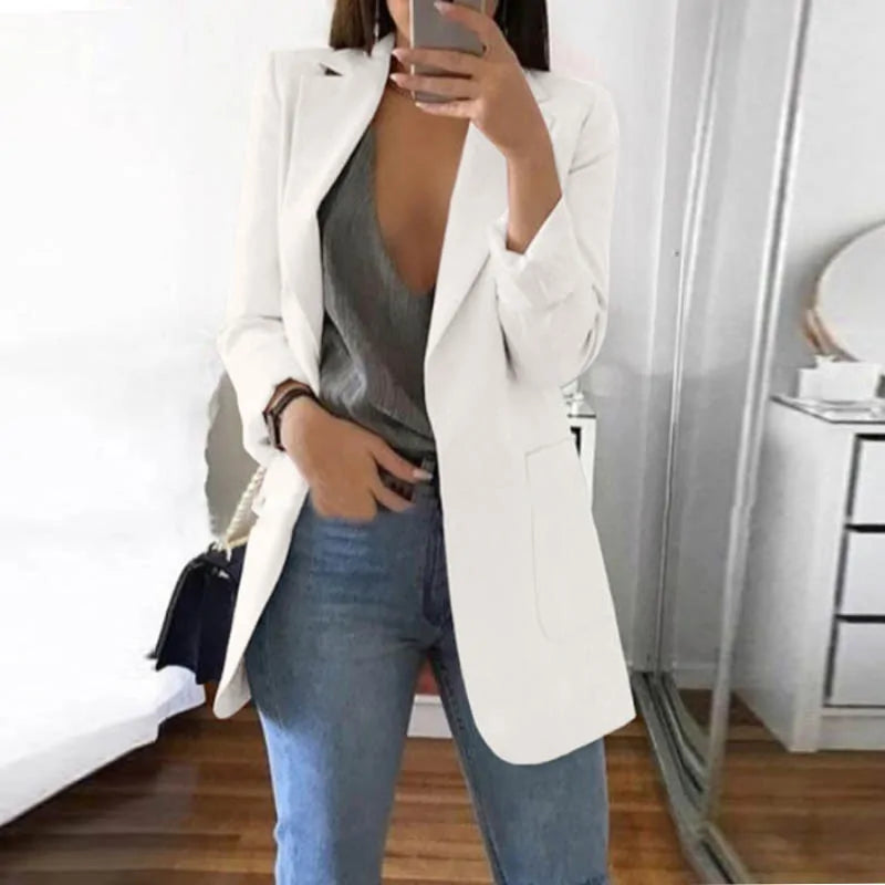 Alessia – Getailleerde Dames Blazer in Uitgebreide Maten
