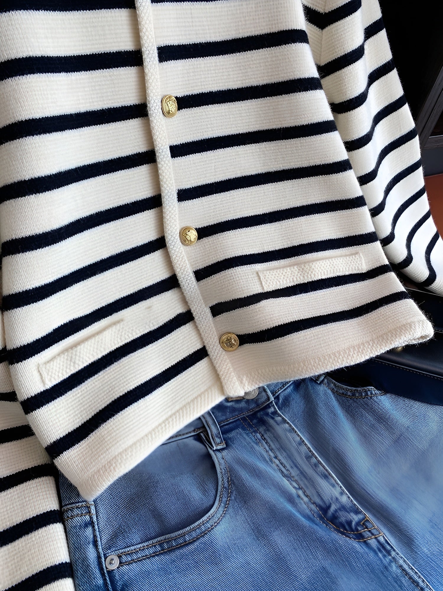 Isabella – Gestreept Gebreid Damesvest voor Lente