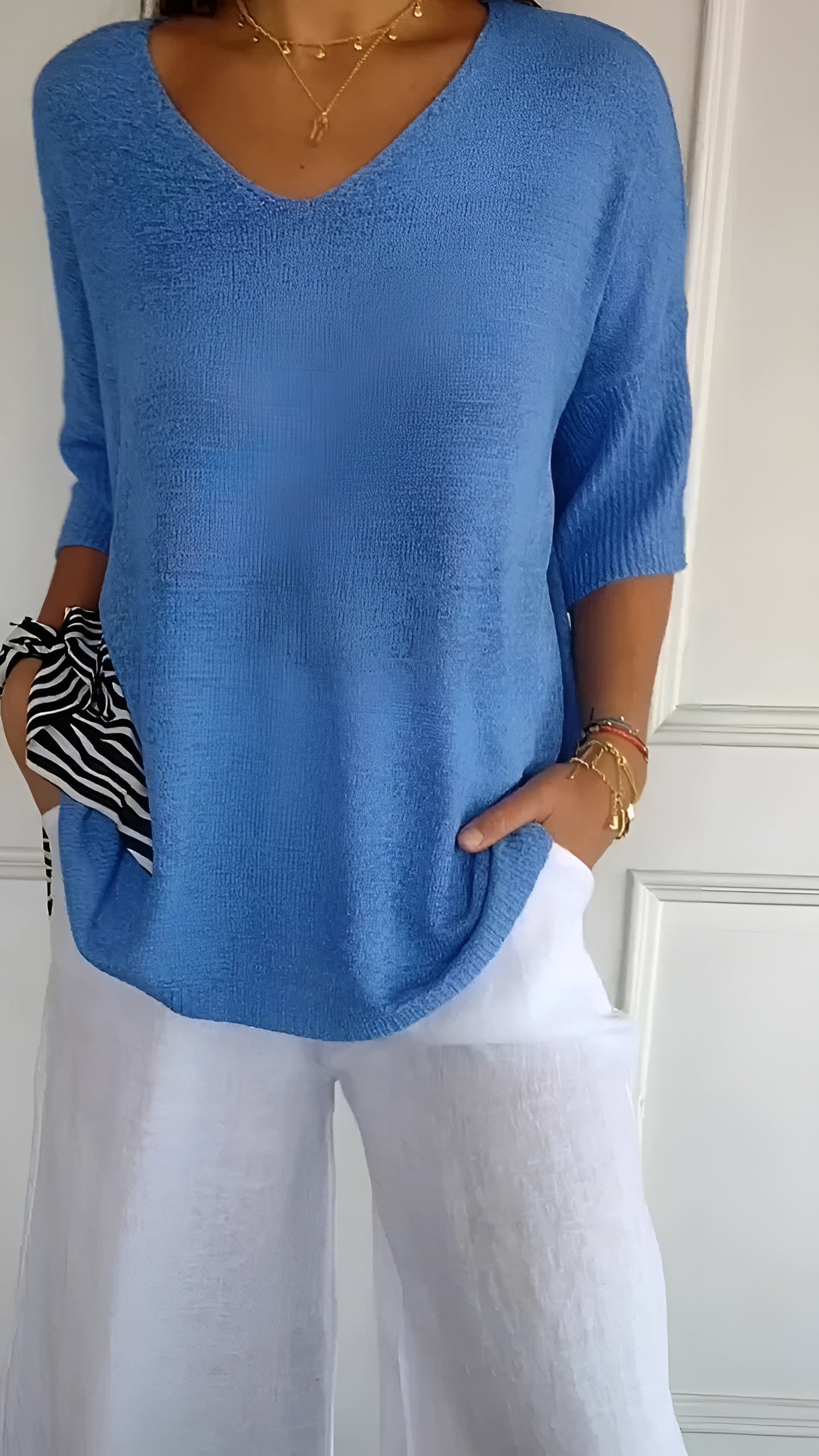 Isabella – Zachte Gebreide Dames Top met V-Hals en Mouwloos Design
