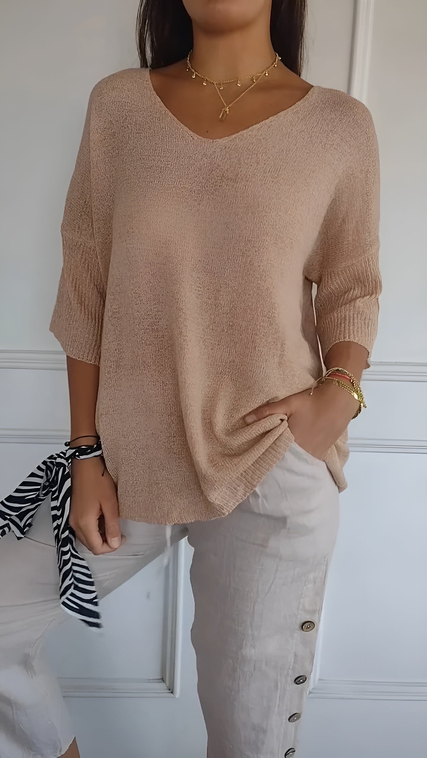 Isabella – Zachte Gebreide Dames Top met V-Hals en Mouwloos Design