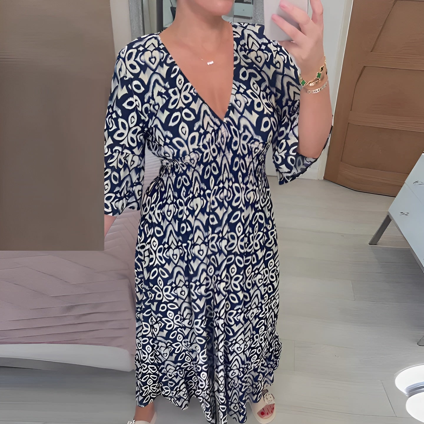 Isabella – Luchtige V-Hals Zomerjurk voor Dames