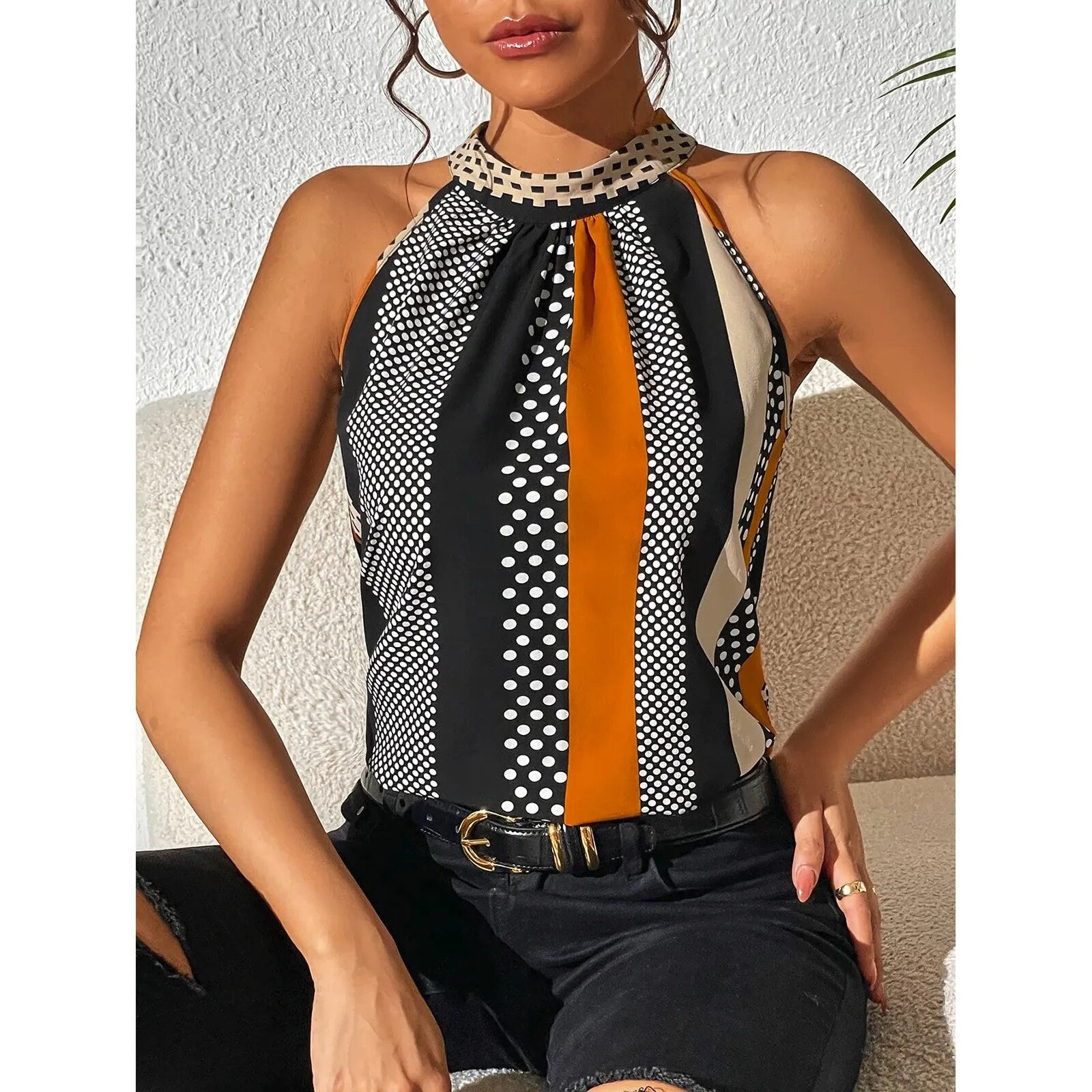 Sofia – Elegante Dames Zwarte Top met Print