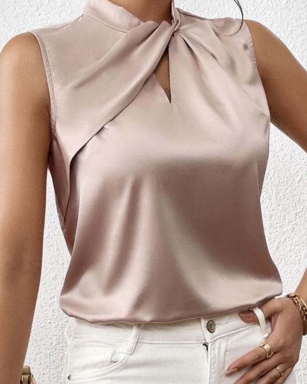Sofia – Luxe Dames Satijnen Blouse met Gedraaide Halslijn