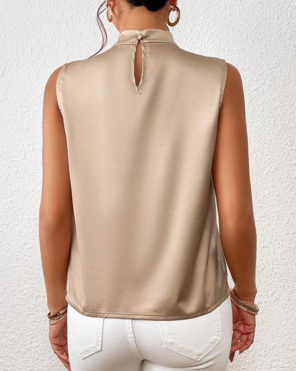 Sofia – Luxe Dames Satijnen Blouse met Gedraaide Halslijn
