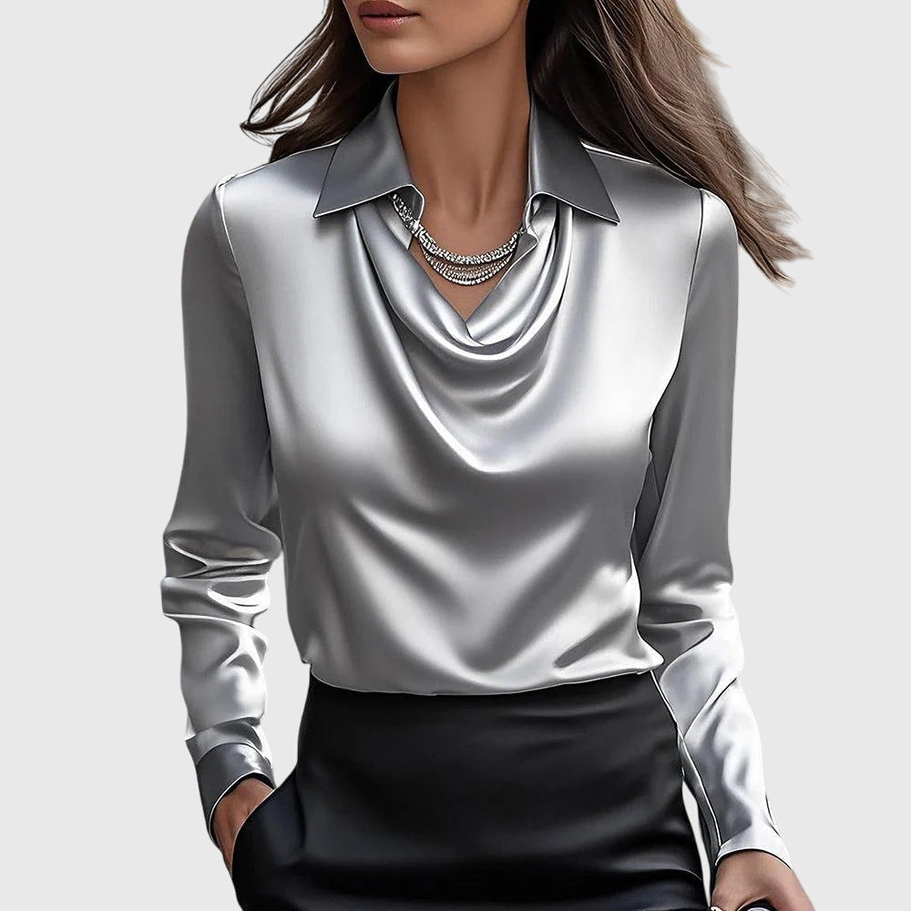 Carolina – Zijdezachte Dames Plisséblouse