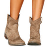 Zoey – Dames Enkellaarzen met Western-Accent