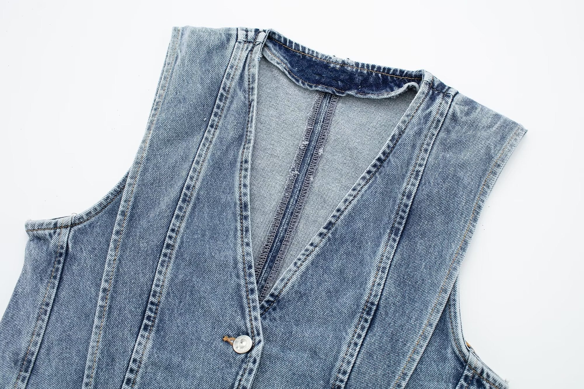 Chiara – Lichtblauwe Cropped Denim Damesvest