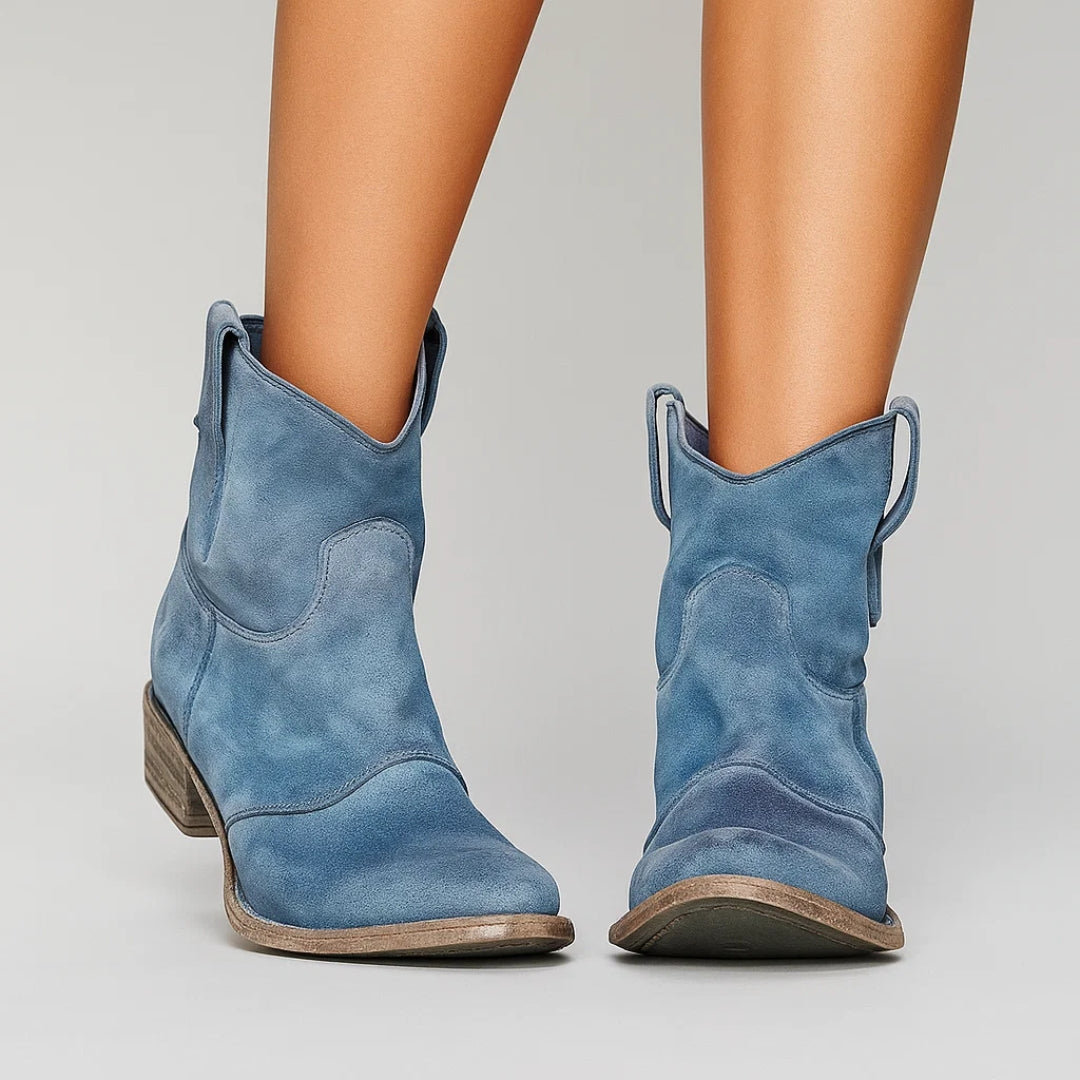 Zoey – Dames Enkellaarzen met Western-Accent