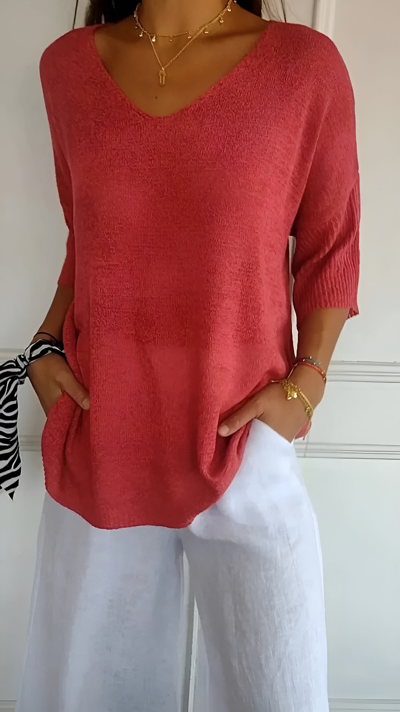 Isabella – Zachte Gebreide Dames Top met V-Hals en Mouwloos Design
