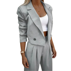 Gabby – Getailleerd Damespak met Blazer en Wijde Pijpen