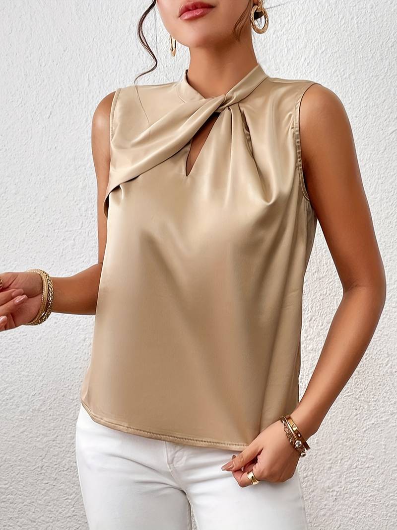 Sofia – Luxe Dames Satijnen Blouse met Gedraaide Halslijn