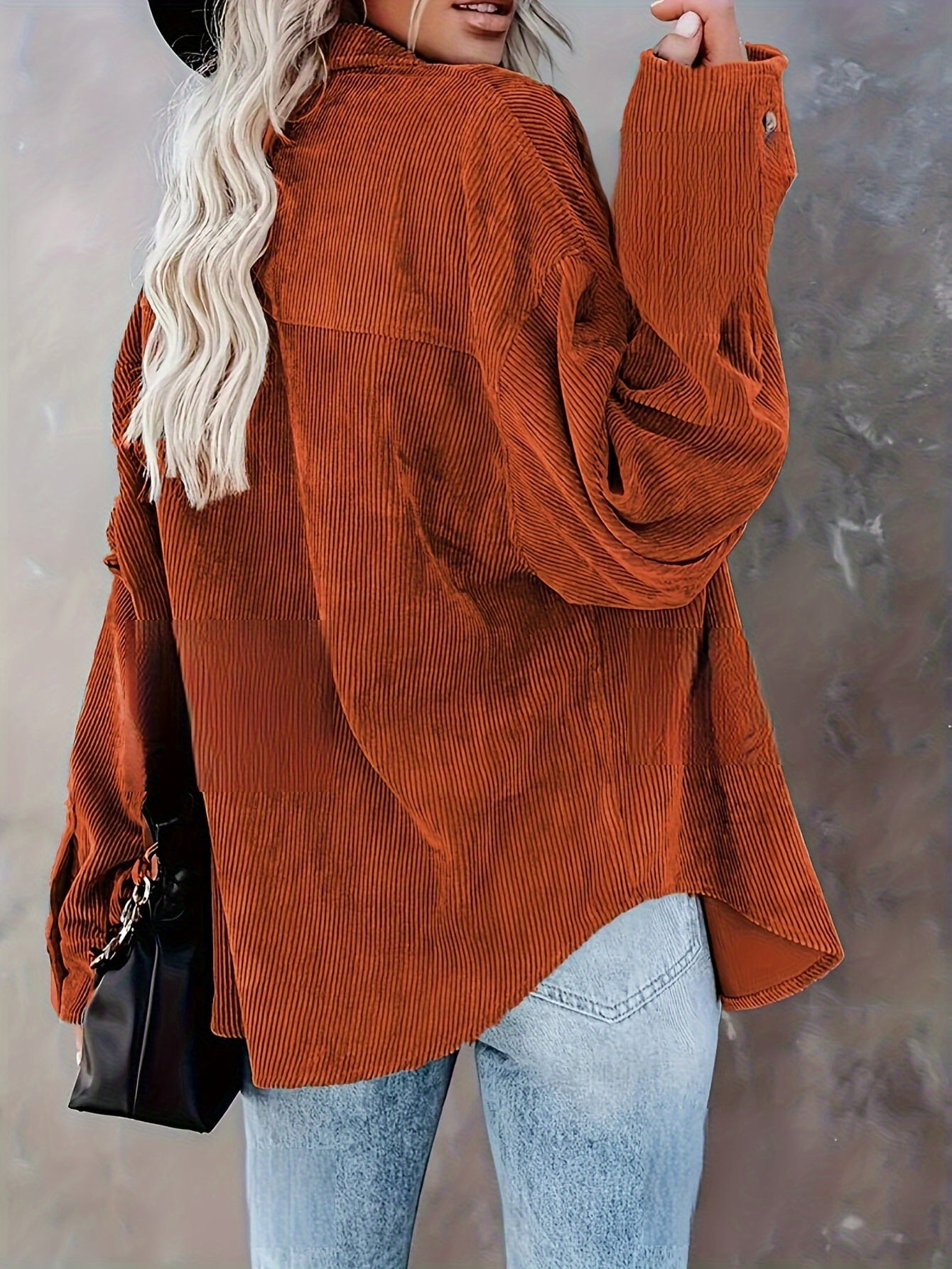 Isabella – Oversized Corduroy Damesblouse