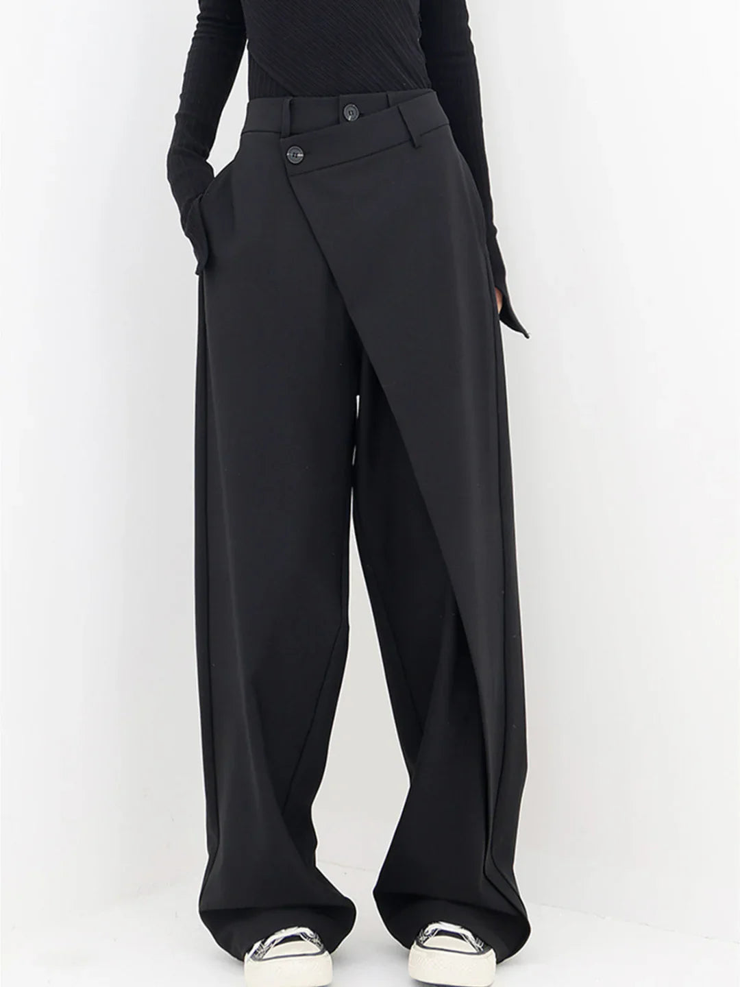 Clara – Relaxed Casual Damesbroek met Gedurfd Design