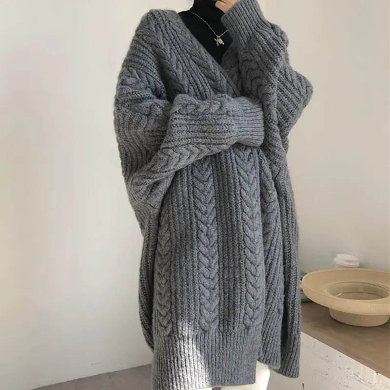 Isabella – Kabelgebreide Damestrui voor de Winter