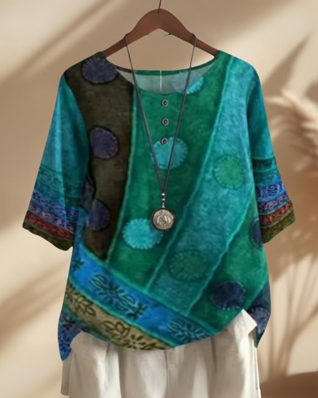 Aurélie – Elegante Dames Blouse met Kunstprint