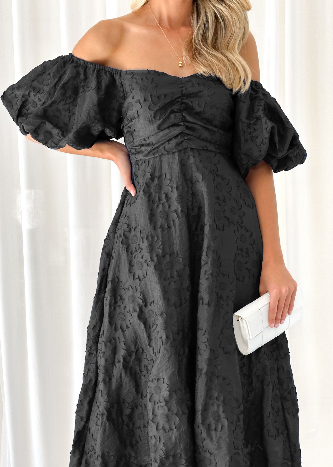 Jemimah – Off-Shoulder Damesjurk van Luchtige Organza