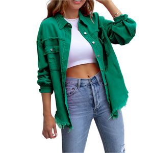 Camille – Vrouwelijk Denim Jack met Kleurrijke Distressed Look