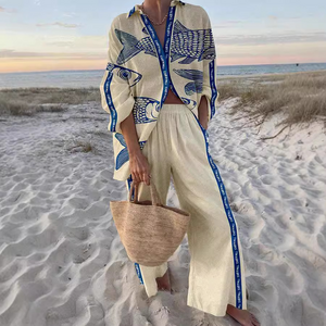 Vera – Dames Linnen Set met Blauwe Visprint