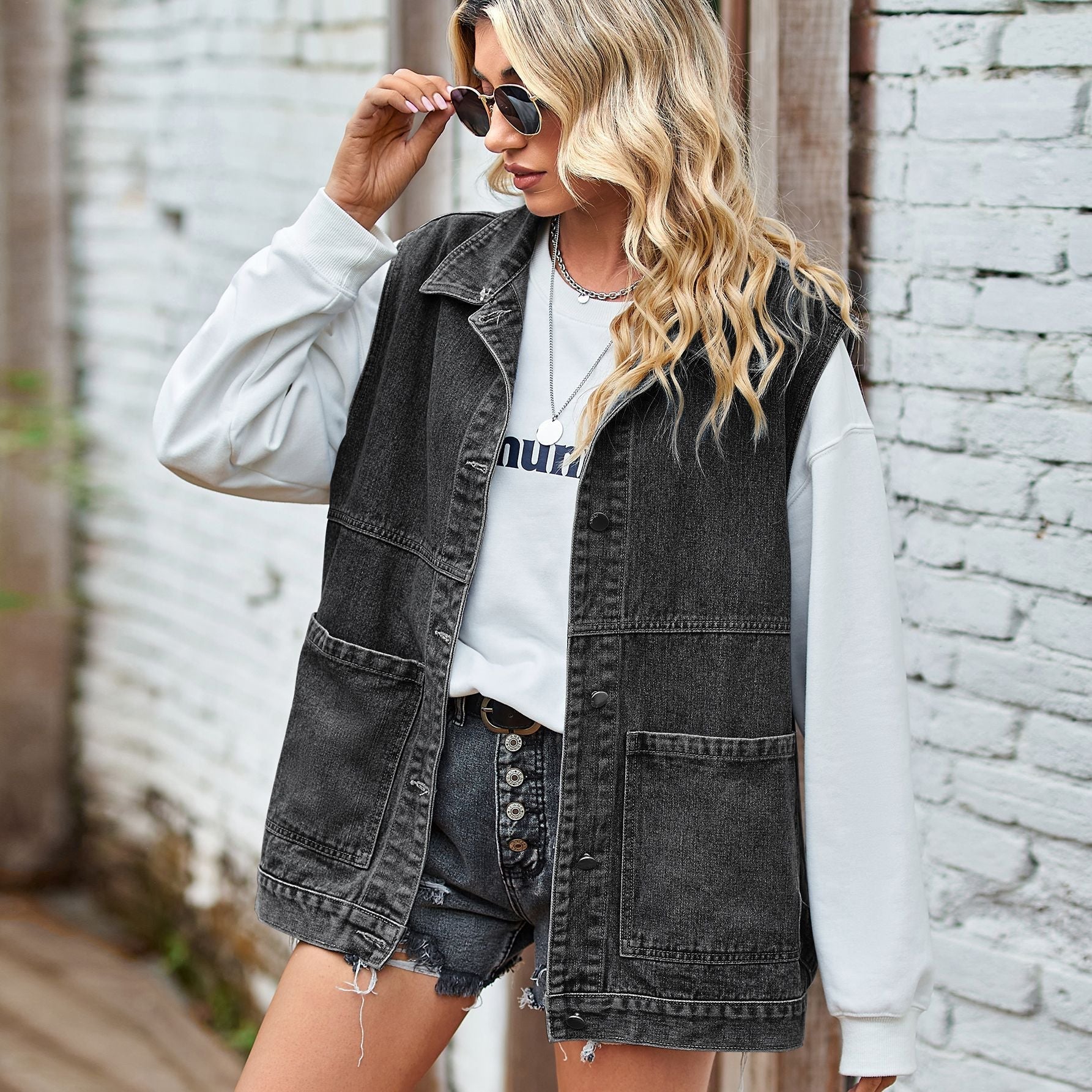 Elena – Vintage Stijl Dames Denim Gilet