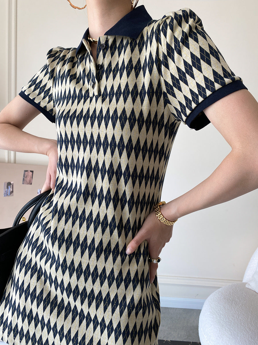 Isabella – Gebreide Dames Zomerjurk met Ruitmotief in Khaki
