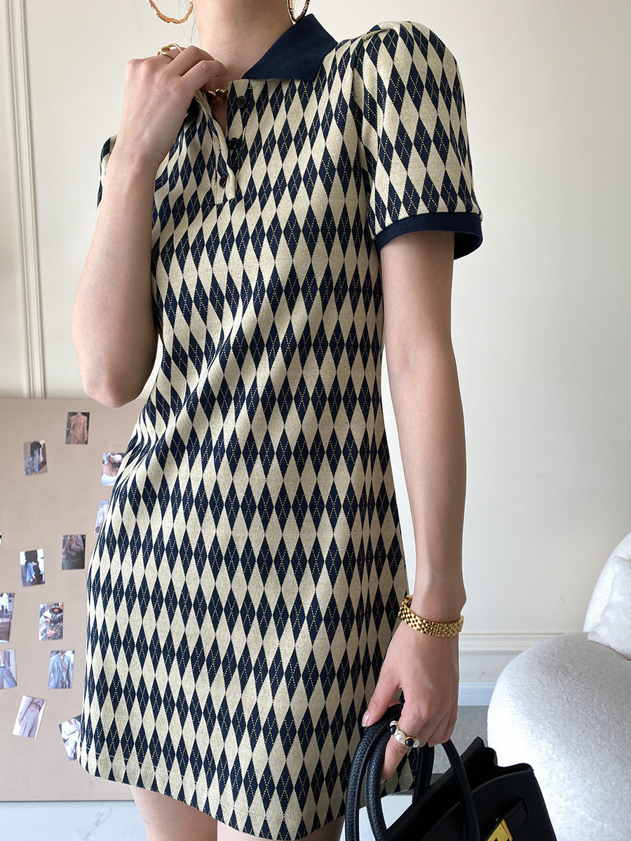 Isabella – Gebreide Dames Zomerjurk met Ruitmotief in Khaki