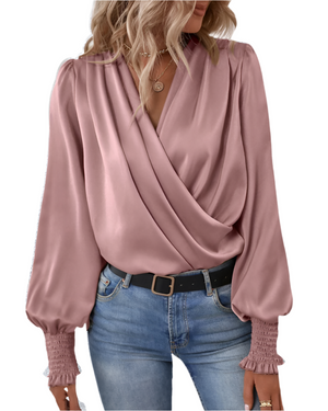 Sheena – Luchtige Vrouwenblouse met Elegante Pasvorm