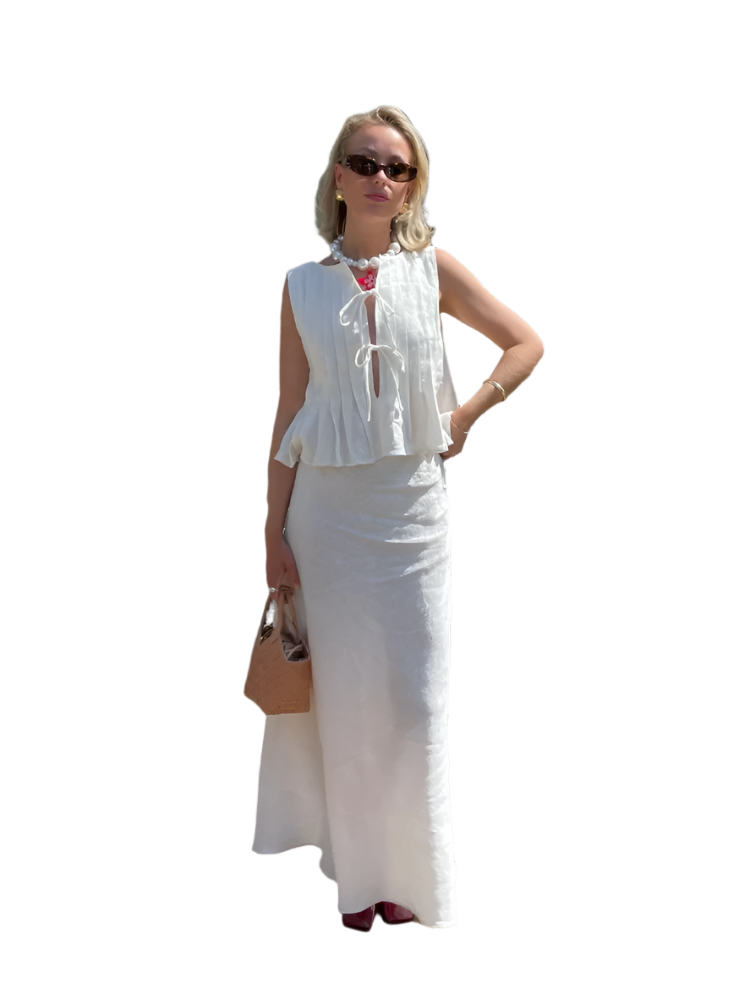 Lucia – Elegante Dames Set met Strikdetail en Plooirok