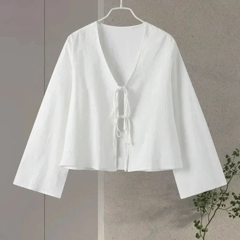 Sofia – Ademend Linnen Damesblouse met Strikdetails