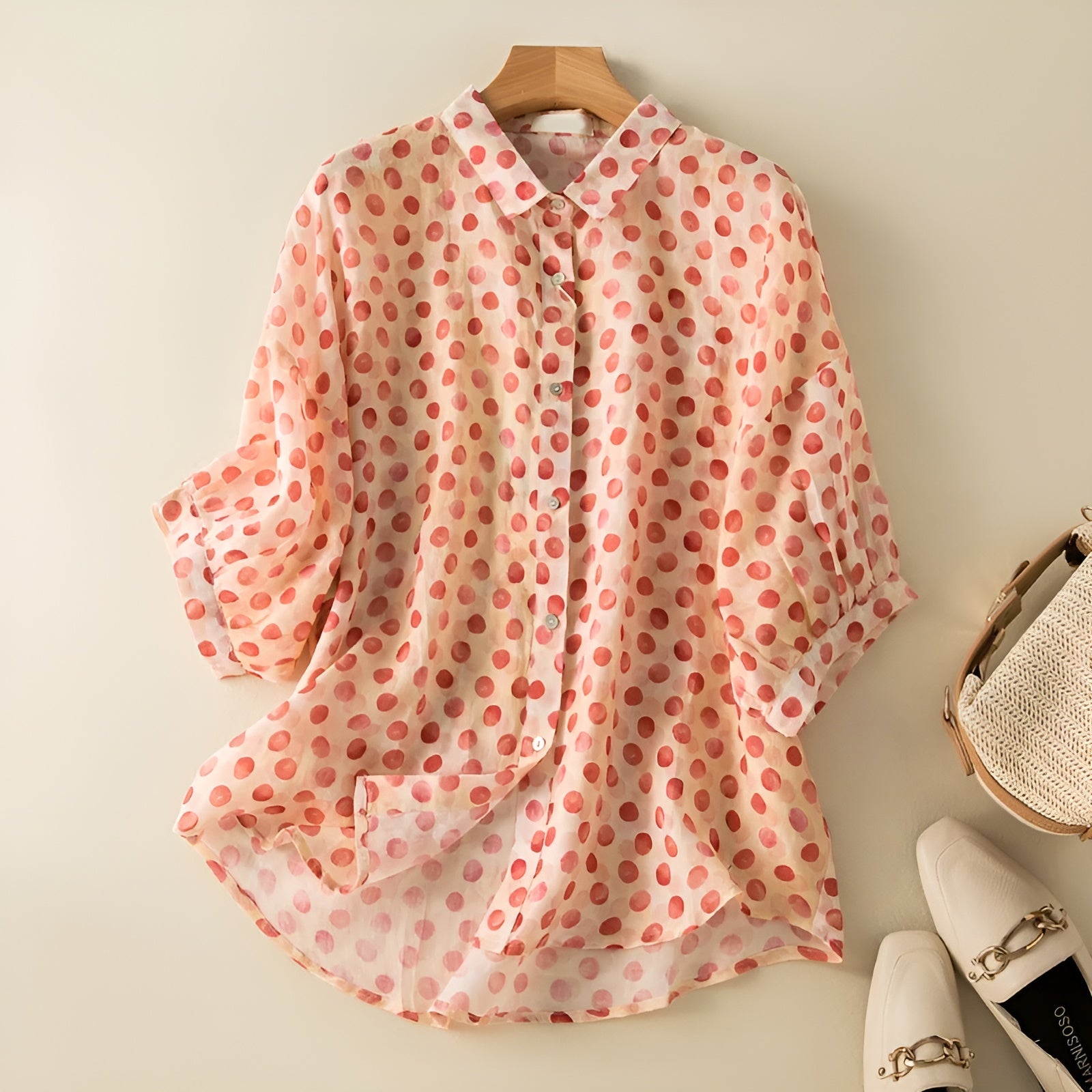 Luciana – Ademend Dames Linnen Blouse met Polkadotprint