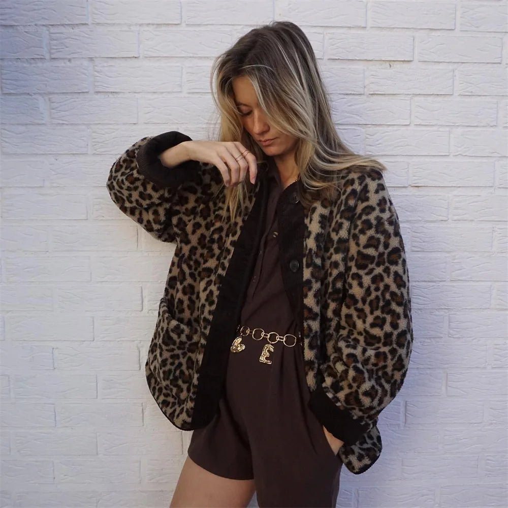 Eloïse – Dames Jas van Lamswol met Luipaardprint