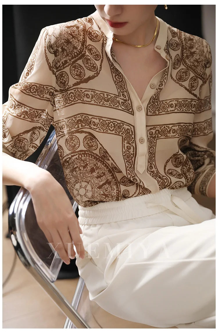 Isabella – Elegante Dames Blouse met Lange Mouwen en Print