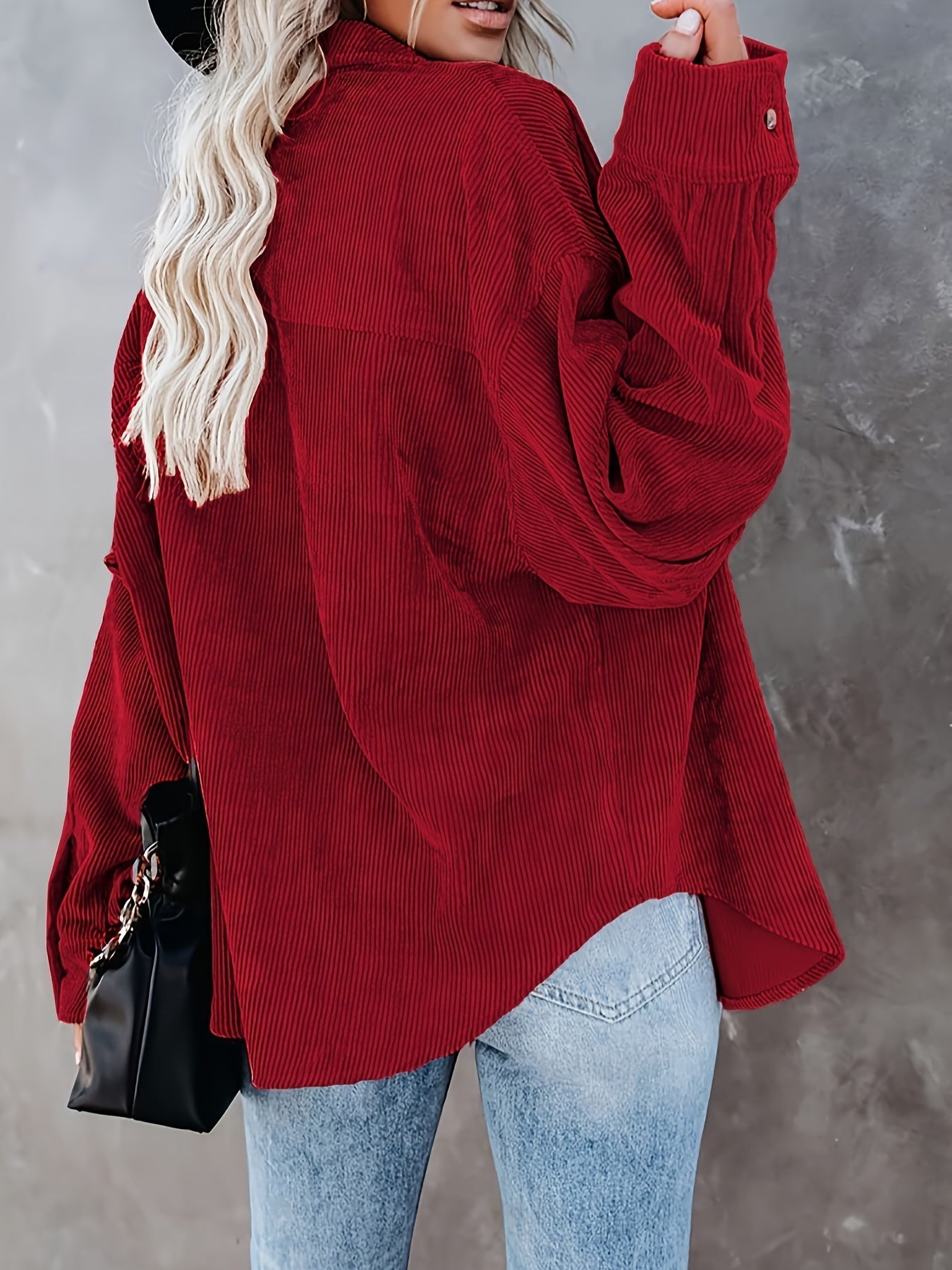 Sofia – Oversized Corduroy Damesblouse