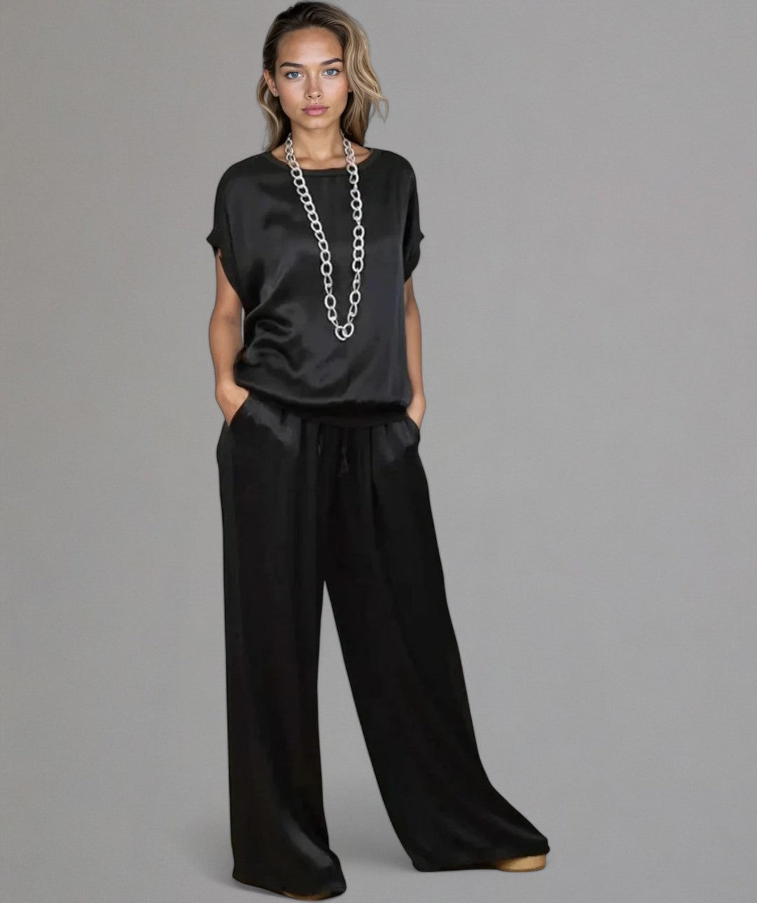 Isabella – Satijnzachte Dames Loungewear Set met Trekkoord Broek