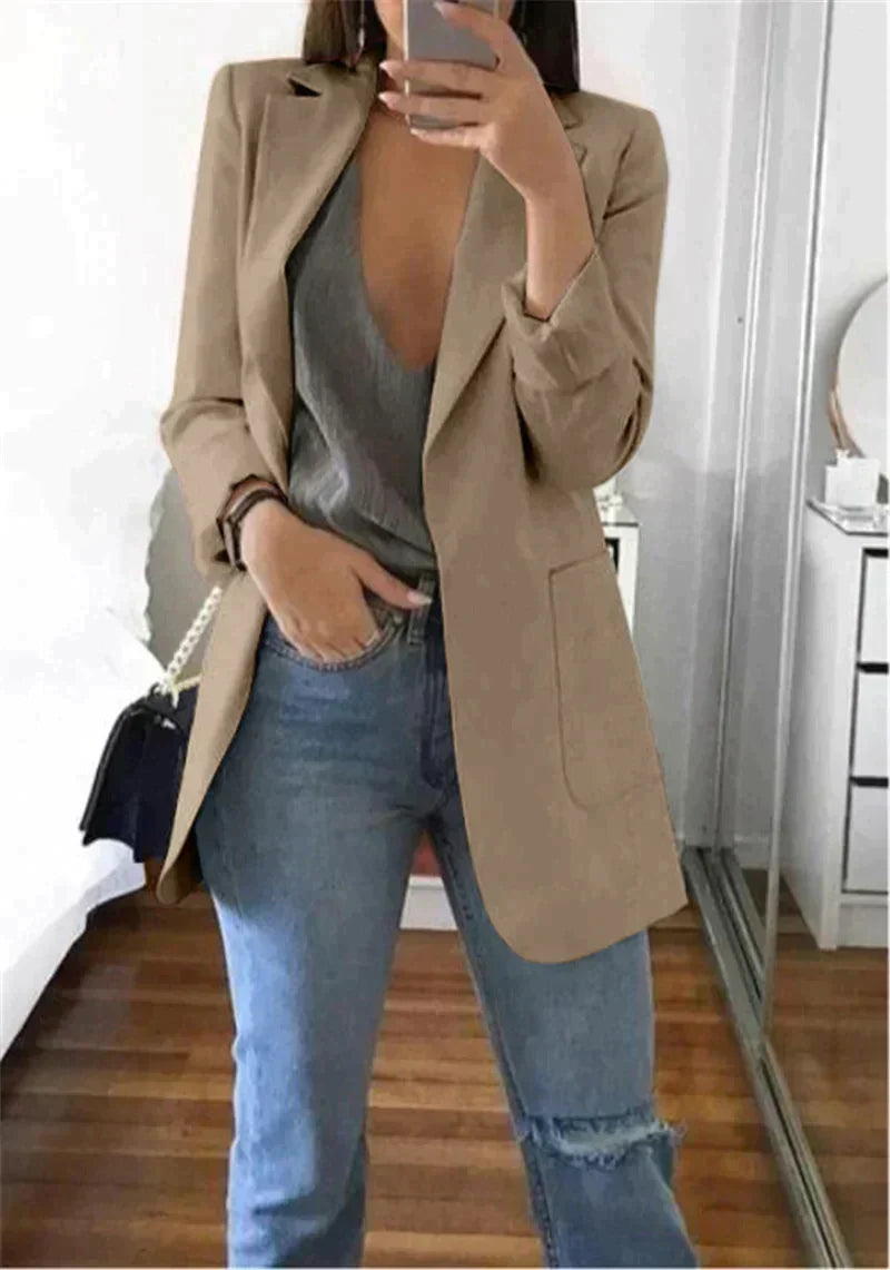 Alessia – Getailleerde Dames Blazer in Uitgebreide Maten