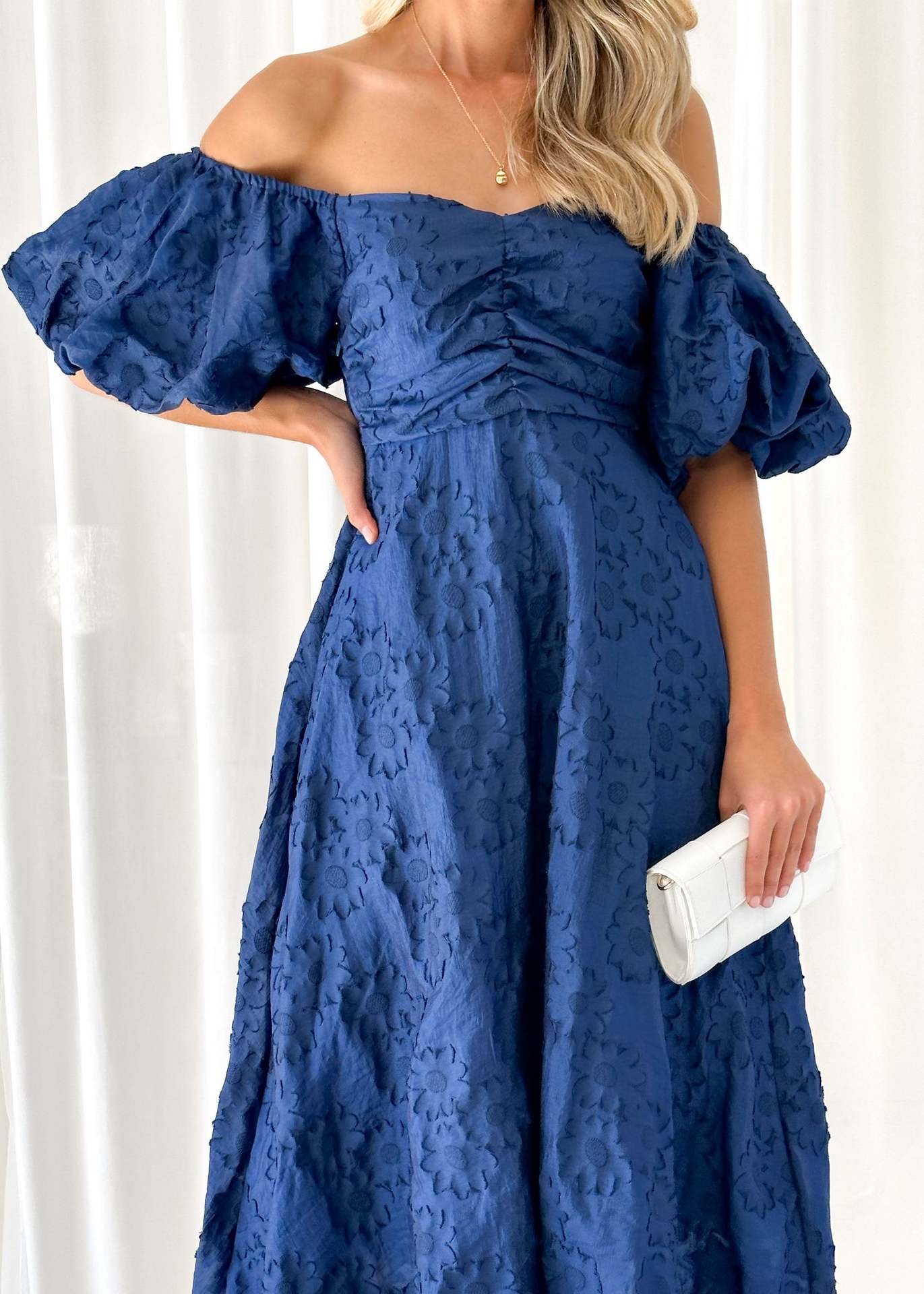 Jemimah – Off-Shoulder Damesjurk van Luchtige Organza