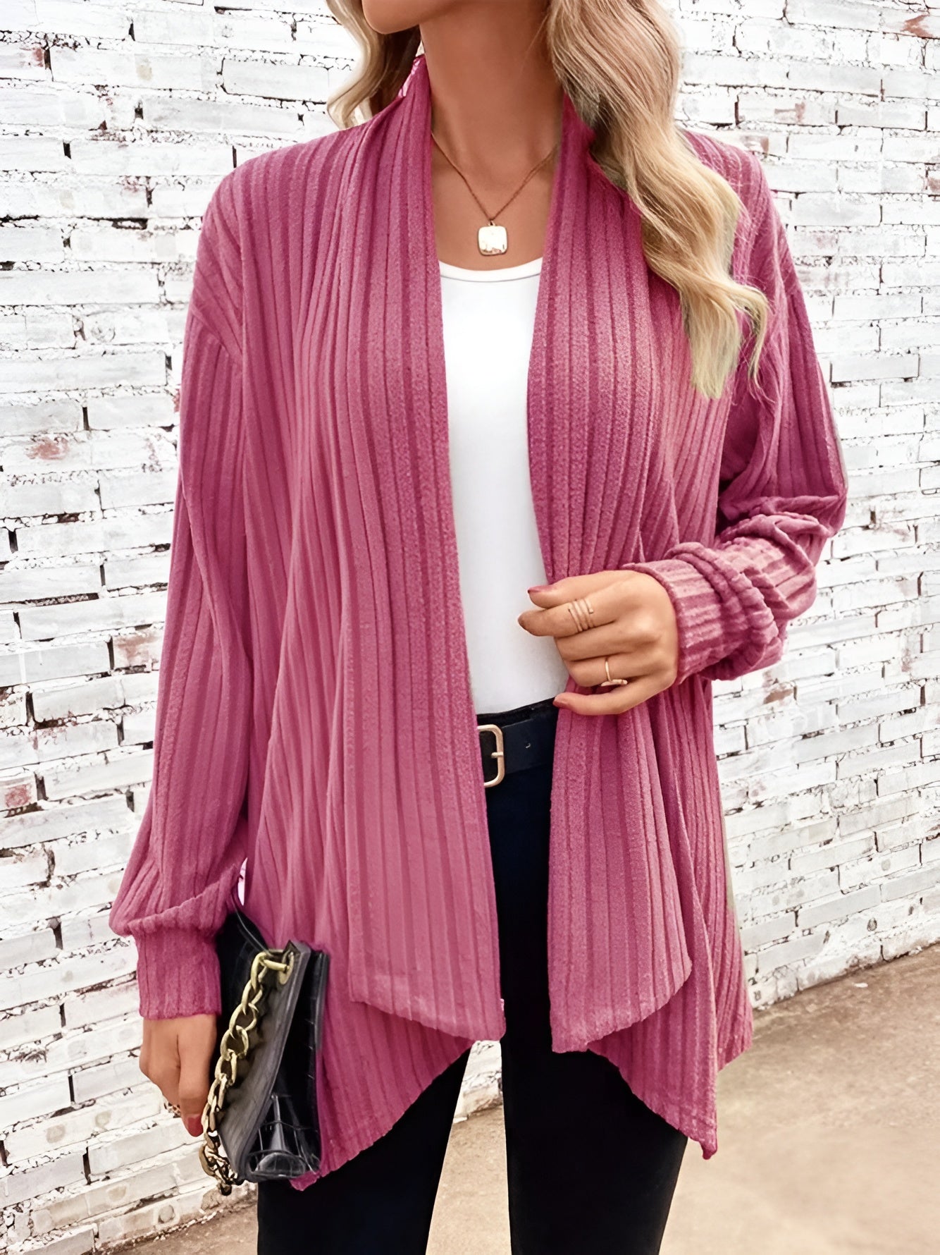 Aina – Luxe Ribgebreide Damesvest