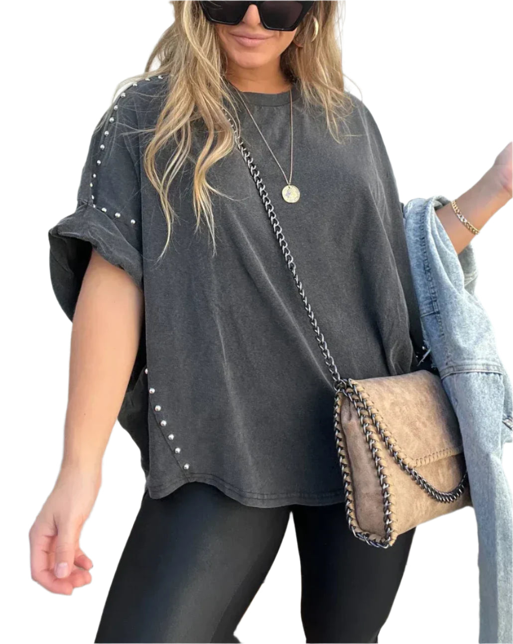 Camille – Oversized Studded Damesblouse
