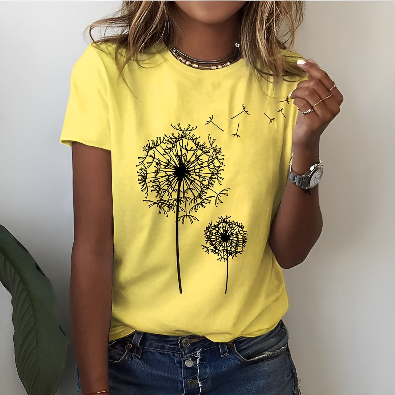 Isabella – Droomachtig Paardenbloem T-shirt voor Dames