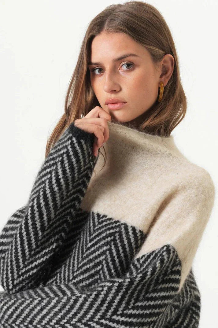 Giulia – Zachte Dames Coltrui met Stijlvolle Touch
